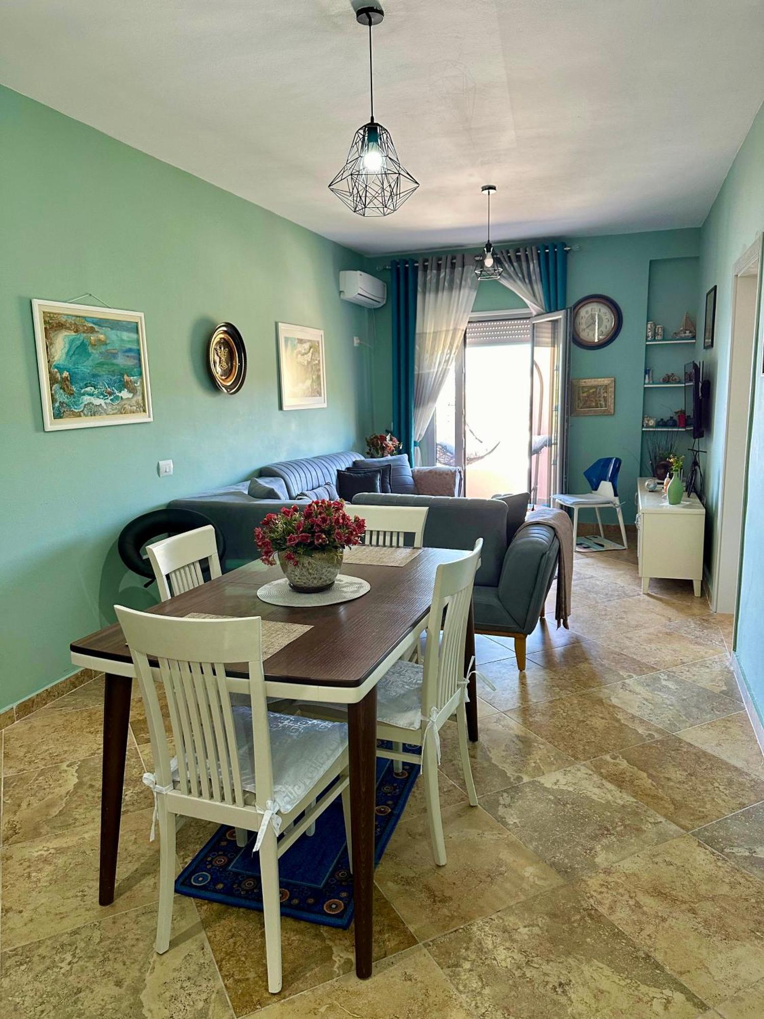 Beach Front Apartment Vlore Ngoại thất bức ảnh