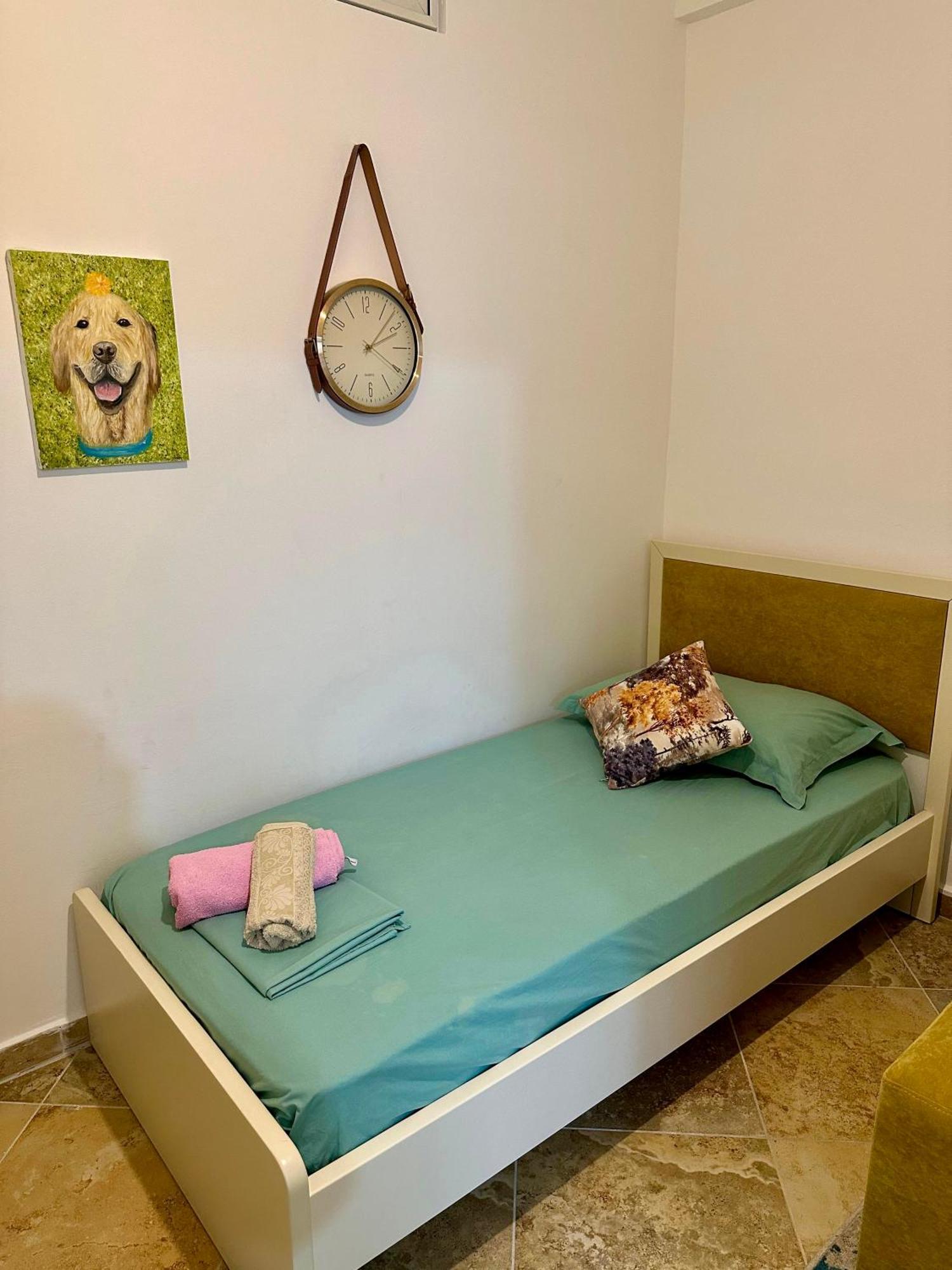 Beach Front Apartment Vlore Ngoại thất bức ảnh