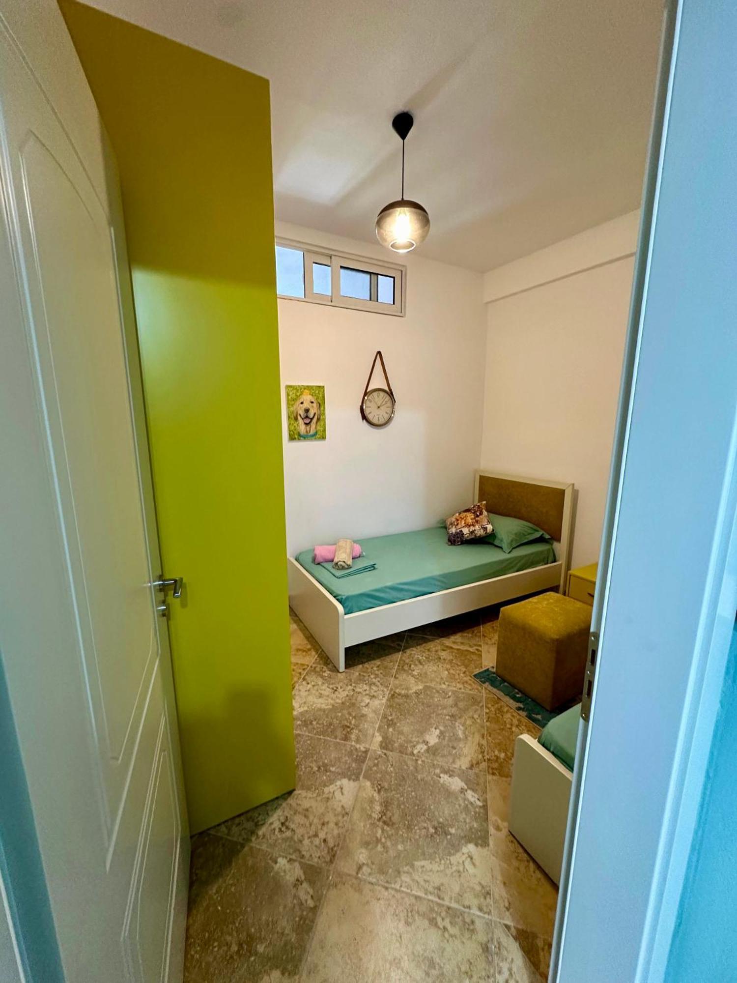Beach Front Apartment Vlore Ngoại thất bức ảnh