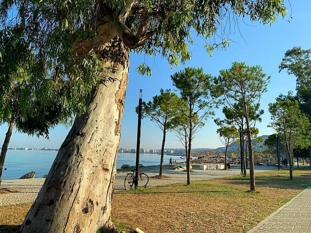 Beach Front Apartment Vlore Ngoại thất bức ảnh